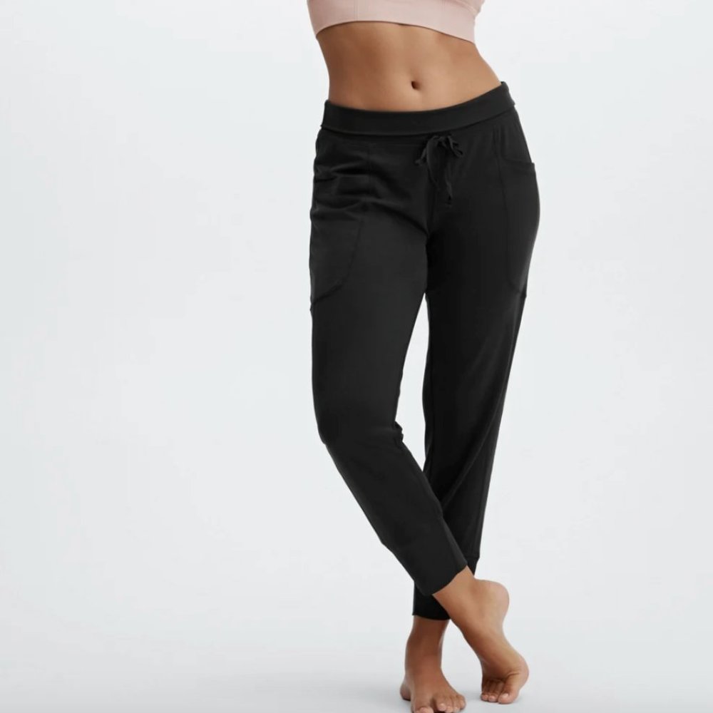 Fabletics Black Sleek Knit Drawstring Pants